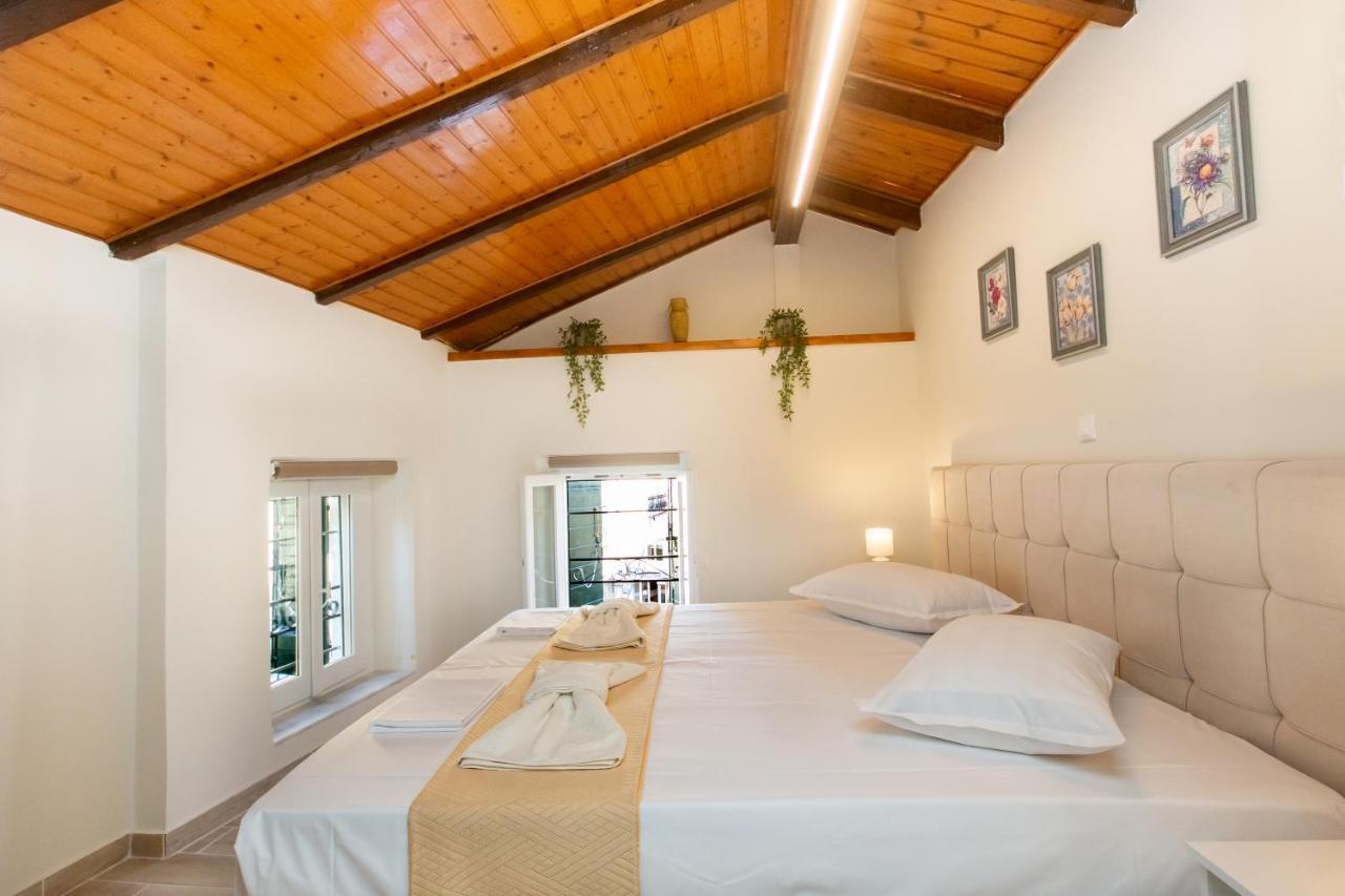 Odisseus Old Town Apartment Corfu  Eksteriør billede